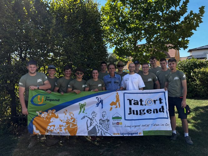 Projektübergabe Gruppenfoto